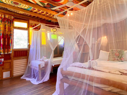 Mozambeat Motel, Private cabin "Blondie", Bedroom