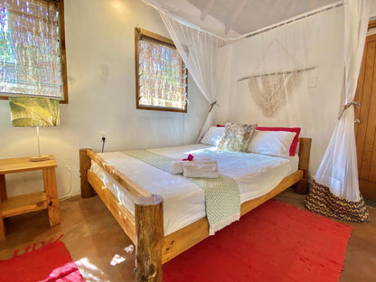 Mozambeat Motel, Private cabin "Diana Ross", Window, Architecture, Bedroom