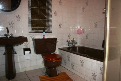 M And S Guest House And Tours Pretoria West Pretoria Tshwane Gauteng South Africa Bathroom