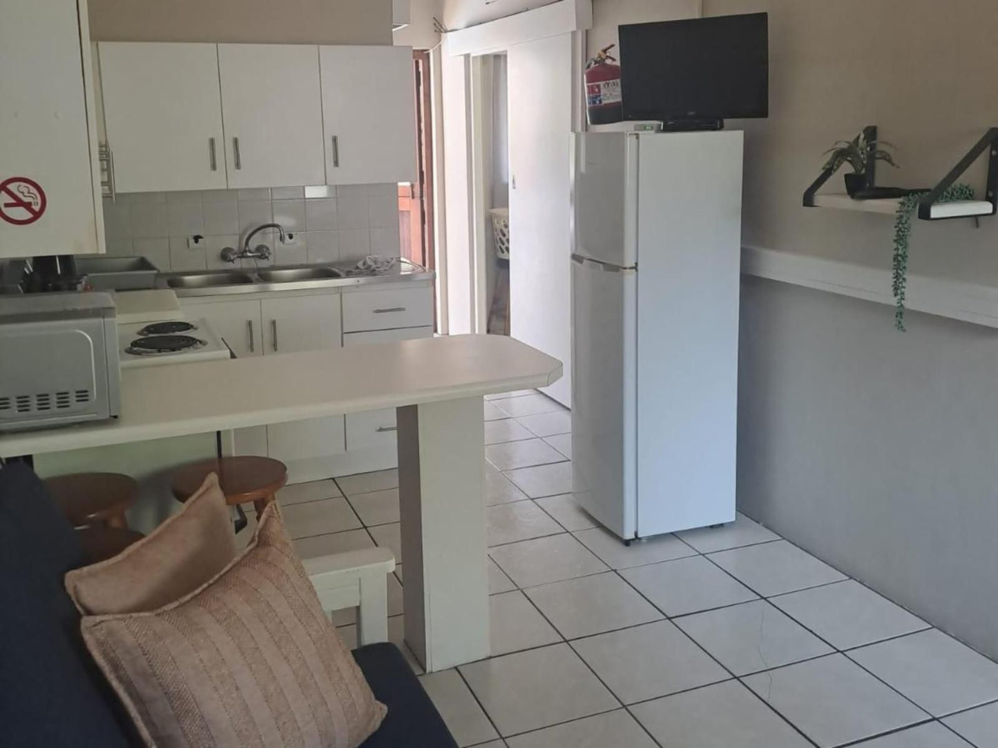 Muir Holiday Apartments Stilbaai Western Cape South Africa Unsaturated, Kitchen