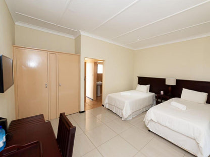 2 bedroom Unit @ Muloro Hotel