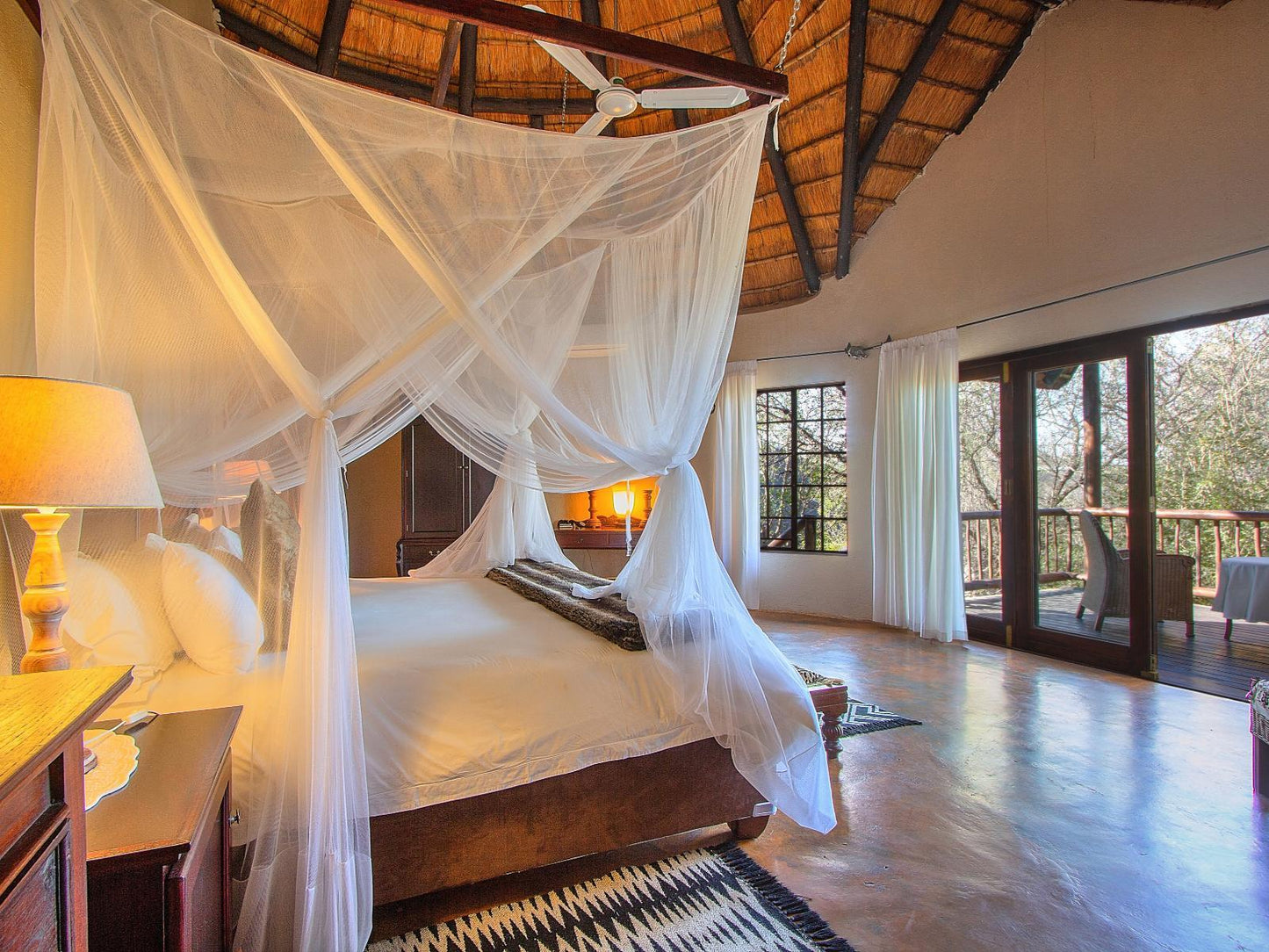 Room 7 Honeymoon Suite @ Mvuradona Safari Lodge