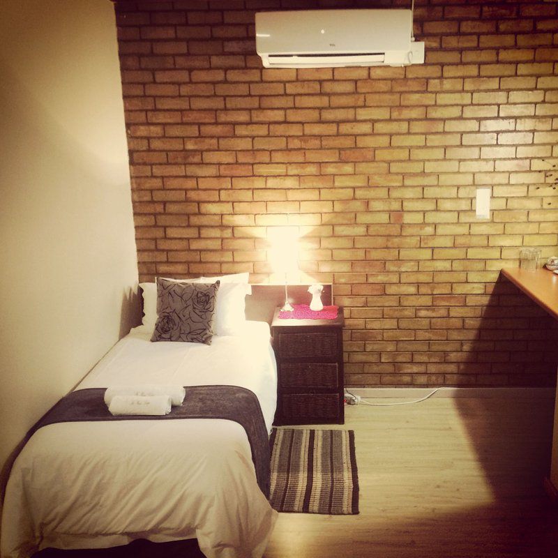 N6 Guest Lodge Aliwal North Eastern Cape South Africa Bedroom, Brick Texture, Texture