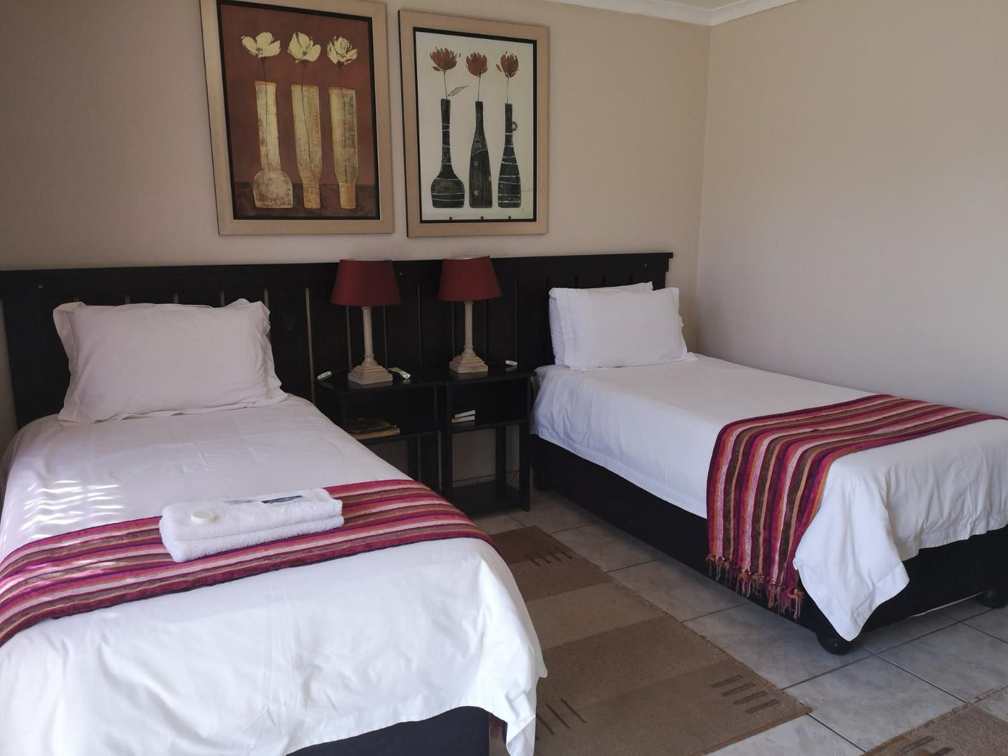 Nahoon Mouth Guest House, Standard Double Room, Bedroom