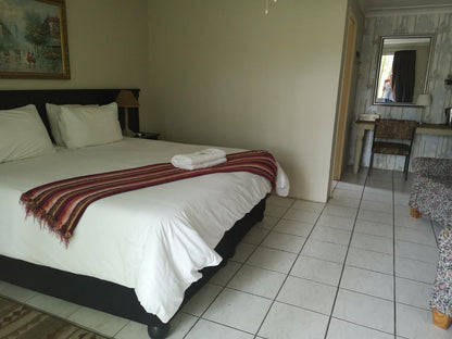 Nahoon Mouth Guest House, Standard Double Room, Bedroom