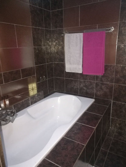 Naisar Apartments And Holiday Home Accommodation Primrose Johannesburg Gauteng South Africa Bathroom