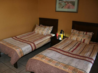 Namib Naukluft Lodge, King Size Double Room, Bedroom