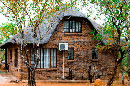 Nanisto Bush Lodge Marloth Park Mpumalanga South Africa Building, Architecture, House