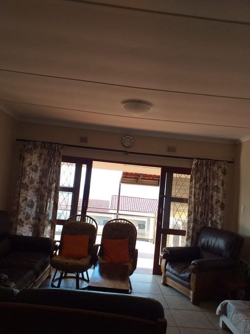 Natspat 18 Manaba Beach Margate Kwazulu Natal South Africa Living Room