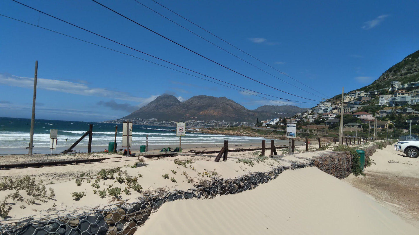 Glencairn Beach