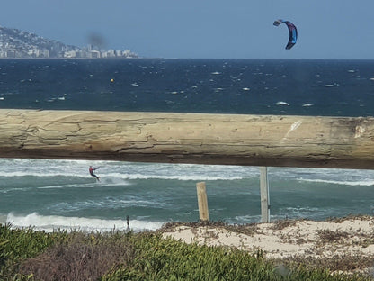 Bloubergstrand Beach