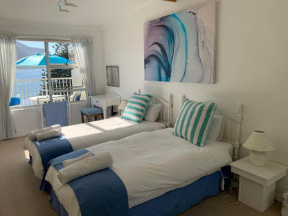 Fish Hoek Suite with Sea View & Balcony @ Paradise On The Bay