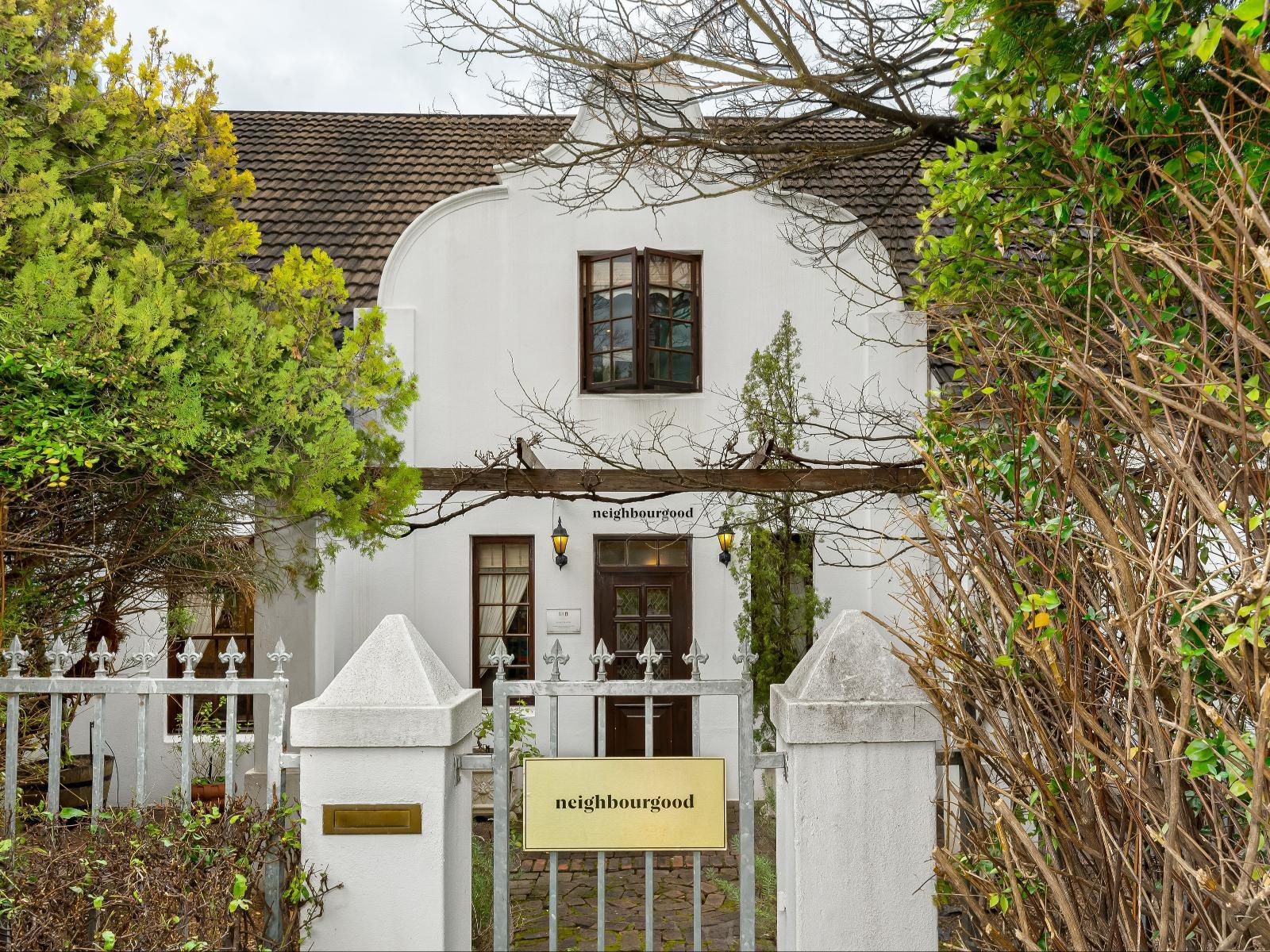 Neighbourgood Gables, Building, Architecture, House