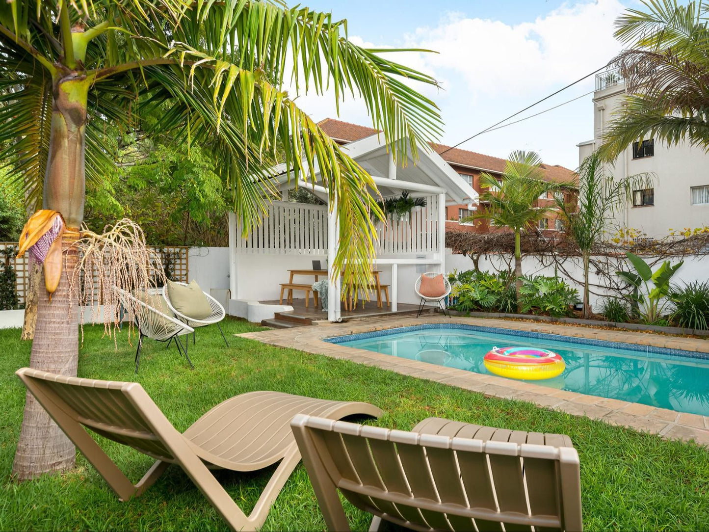 Neighbourgood Hill, House, Building, Architecture, Palm Tree, Plant, Nature, Wood, Swimming Pool