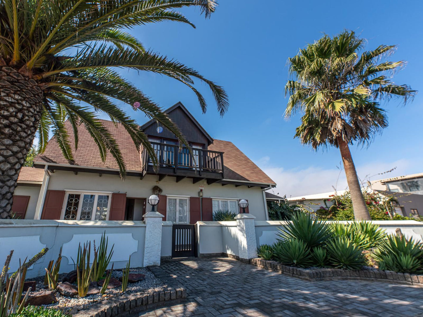 Nel'S Estates, HAUS HELIOS 8, House, Building, Architecture, Palm Tree, Plant, Nature, Wood