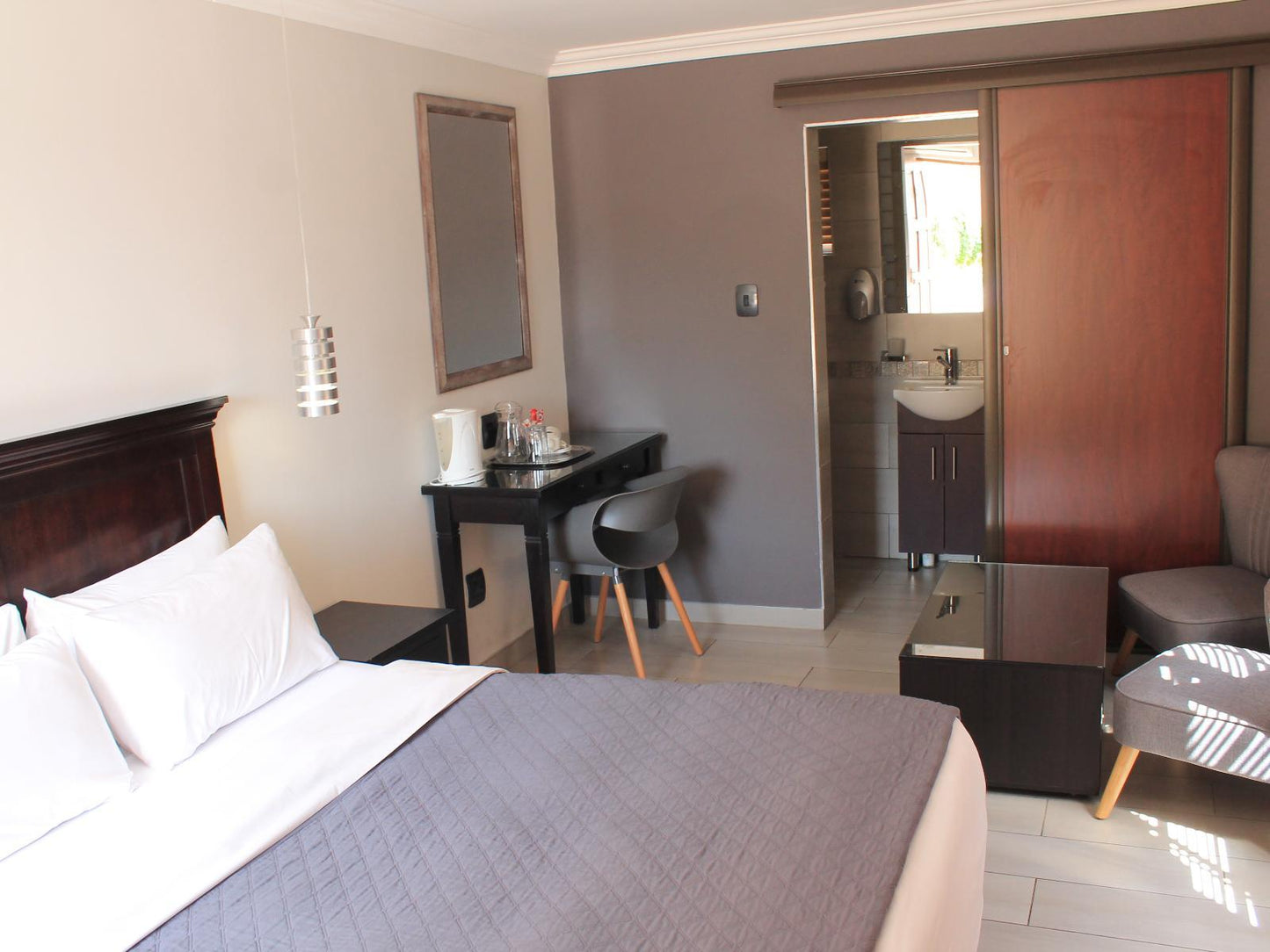 Standard Double Room @ Nelspruit Lodge