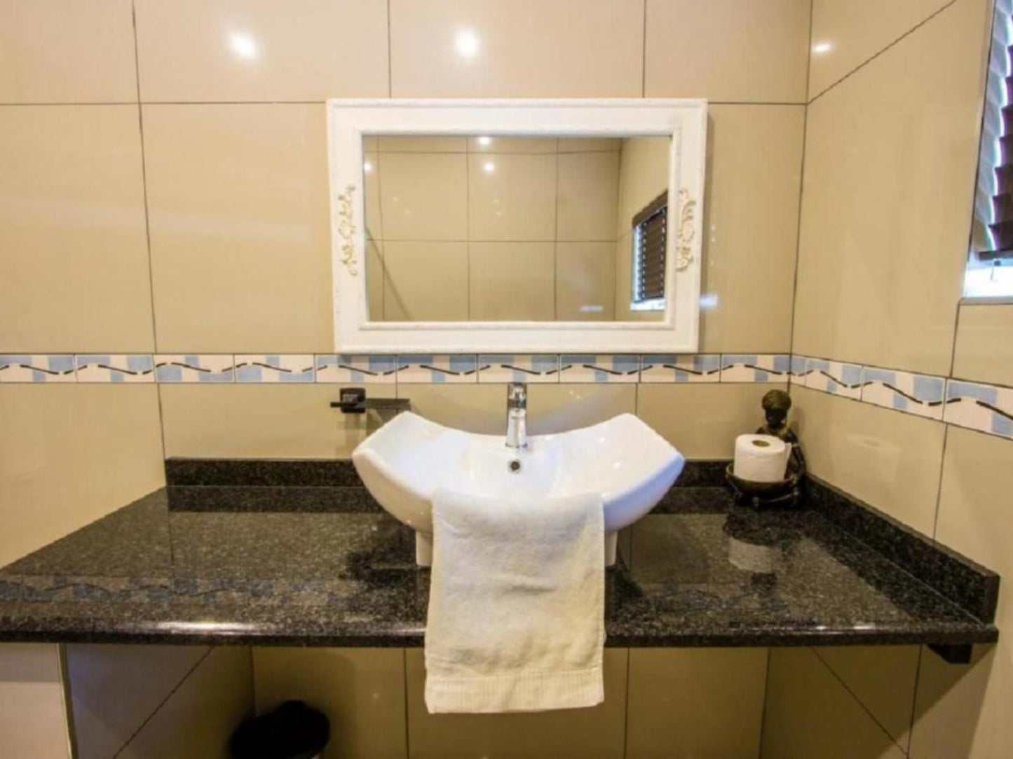 Newbali Bed And Breakfast Newcastle Kwazulu Natal South Africa Bathroom