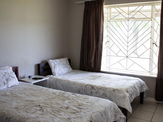 UNIT Nr. 14 -Self Catering Accommodation @ Newlands Country Lodge