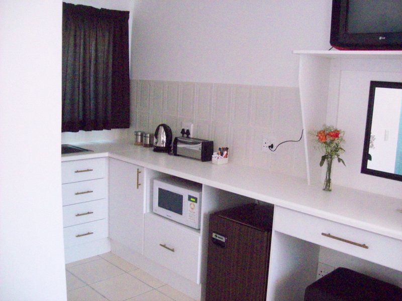 Newton Sands Guest House And Salon Newton Park Port Elizabeth Eastern Cape South Africa Kitchen