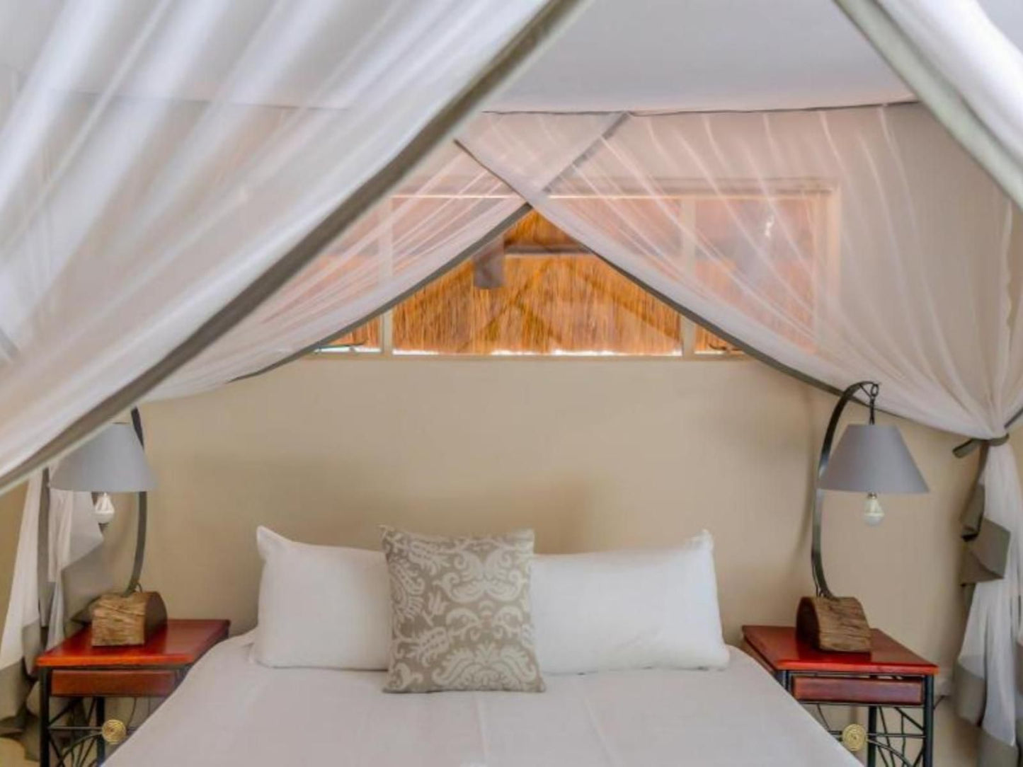 Nguni Lodge, Standard Room, Tent, Architecture, Bedroom