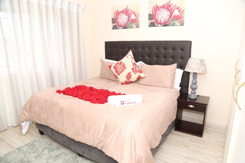 Niche Accommodation Port Elizabeth Summerstrand Port Elizabeth Eastern Cape South Africa Bright, Bedroom