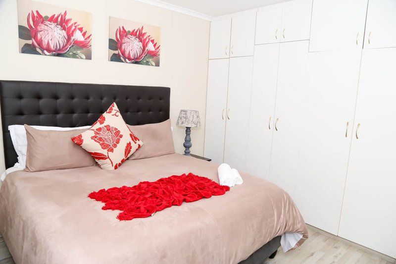 Niche Accommodation Port Elizabeth Summerstrand Port Elizabeth Eastern Cape South Africa Bedroom