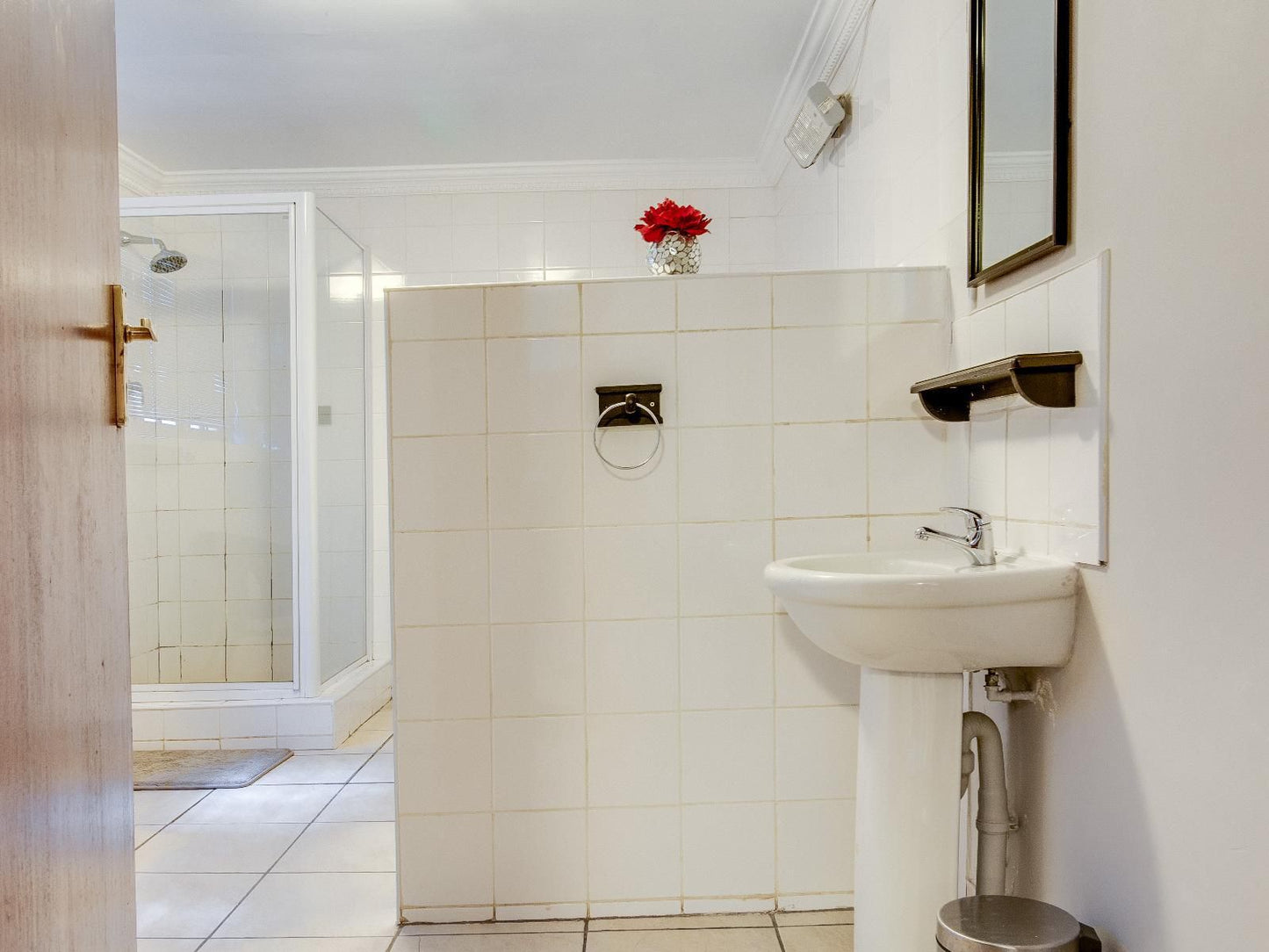 Nightingale Guest House Park West Bloemfontein Free State South Africa Unsaturated, Bathroom