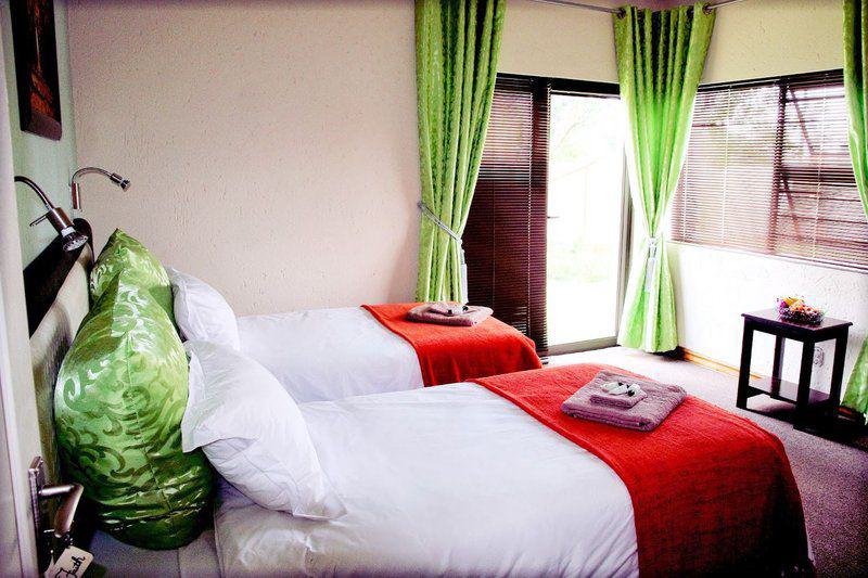 Complementary Colors, Bedroom, Nimbati Lodge, Pomona, Johannesburg