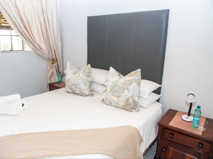 iKOMO Queen Bed Apartment @ N'Kosi Sana Game Lodge
