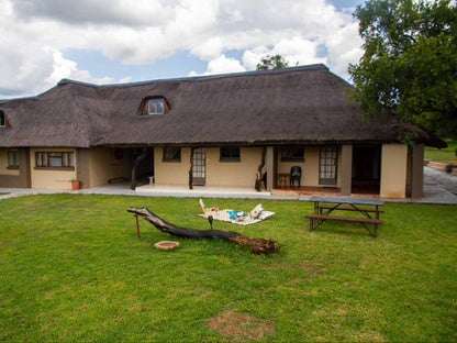 iKOMO THATCH HOUSE @ N'Kosi Sana Game Lodge