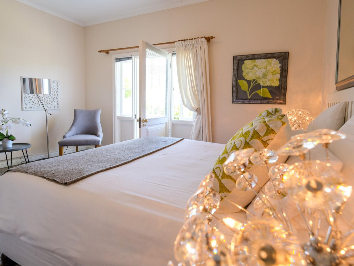 Outeniqua @ No. 10 Caledon Street Guest House