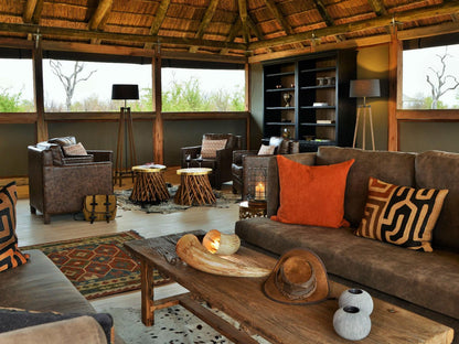 Nogatsaa Pans Chobe Lodge, Living Room