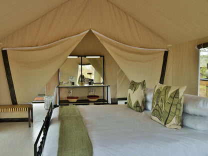 Nogatsaa Pans Chobe Lodge, Family Tent 2, Tent, Architecture, Bedroom