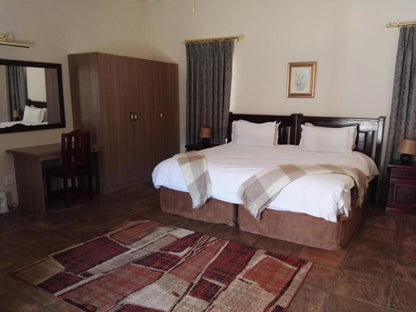 Classic Suite with Lake View @ Nooitgedacht Trout Lodge