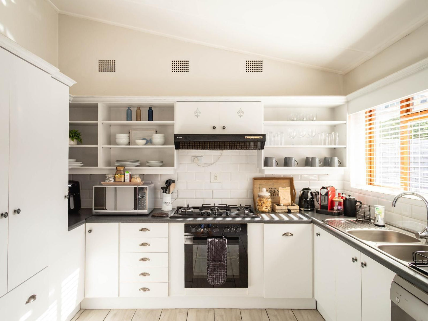 Normandie On Sea, Kitchen