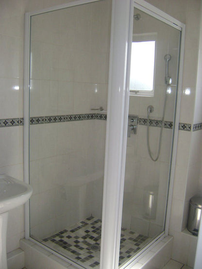 North Beach Durban Apartment North Beach Durban Kwazulu Natal South Africa Colorless, Bathroom