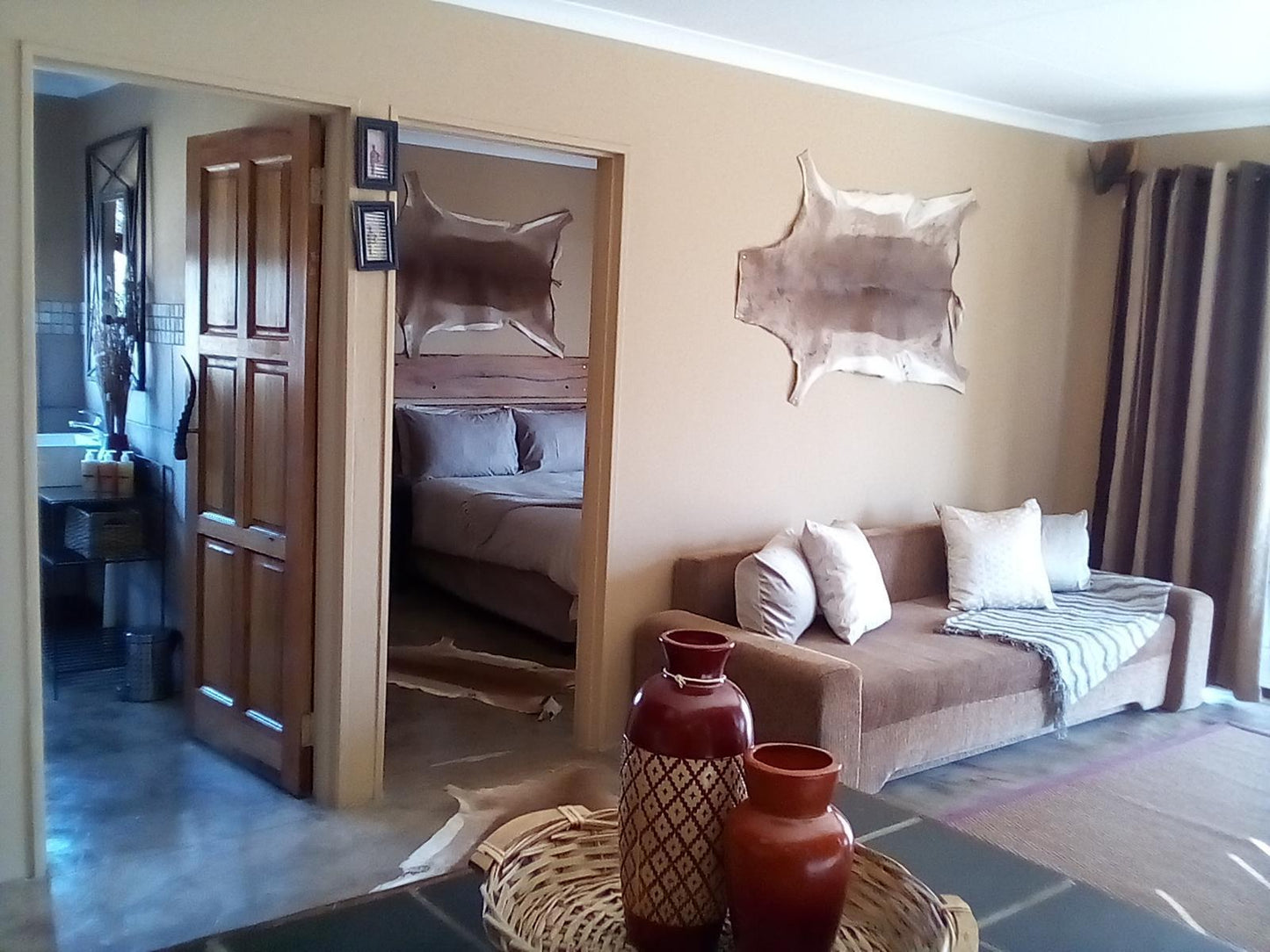 Standard Self-catering Double Chalet @ Nyani Lodge Dinokeng