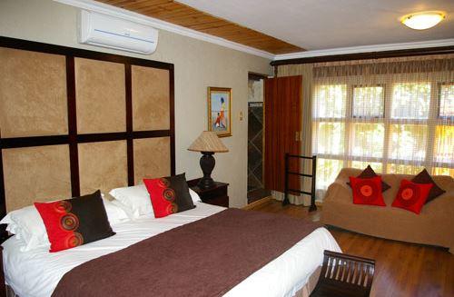 Executive Rooms @ Oak Park And Conference Centre