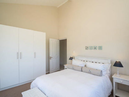 Oaklands On The Knoll By Dream Resorts Knysna Central Knysna Western Cape South Africa Bedroom