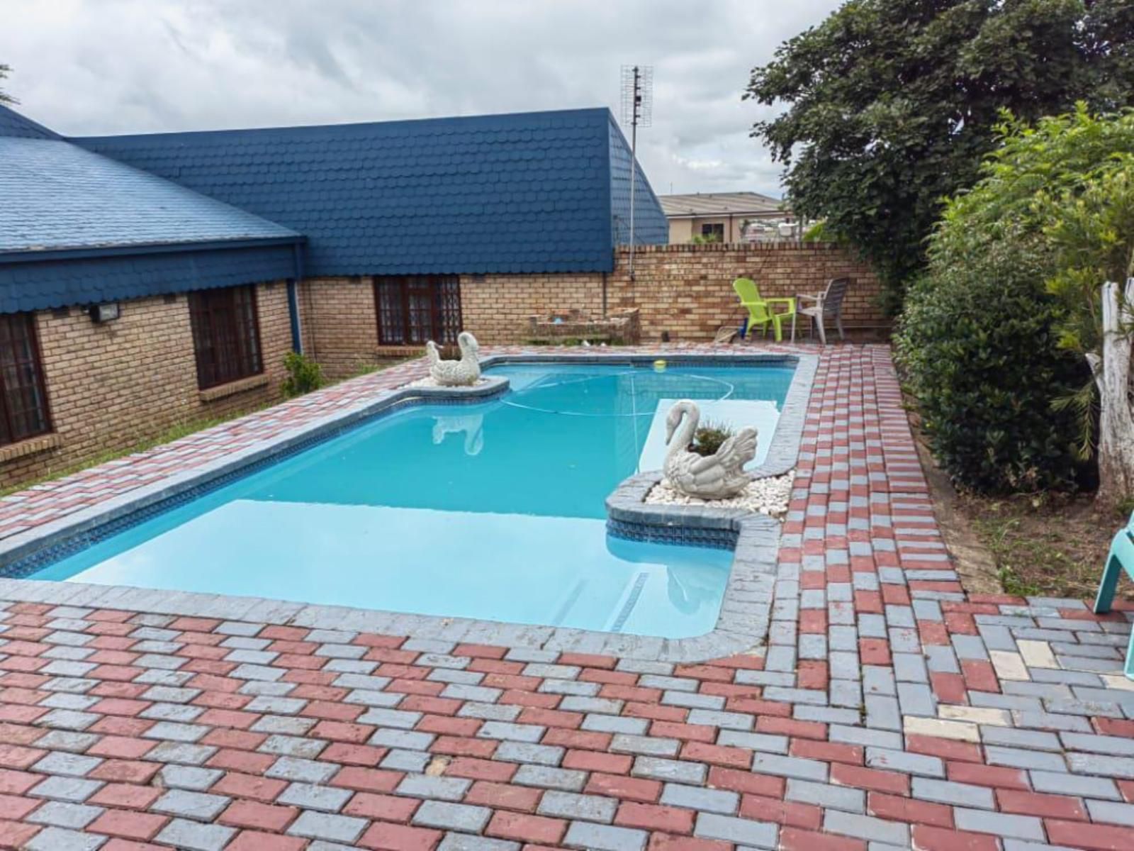 Obaa Sima Guest House Southernwood Mthatha Mthatha Eastern Cape South Africa House, Building, Architecture, Swimming Pool