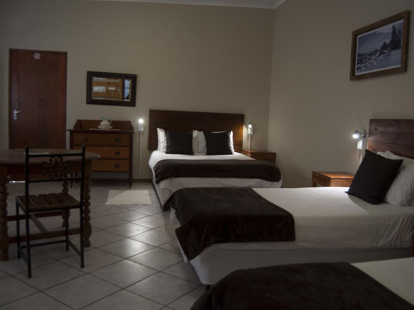 Obelix Guesthouse, Deluxe Family Suite, Bedroom