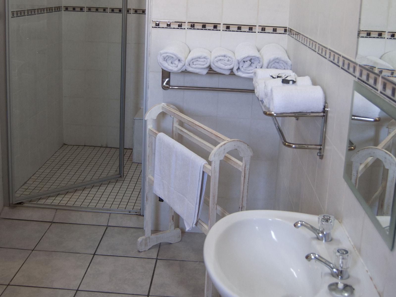 Obelix Guesthouse, Standard Twin room, Bathroom