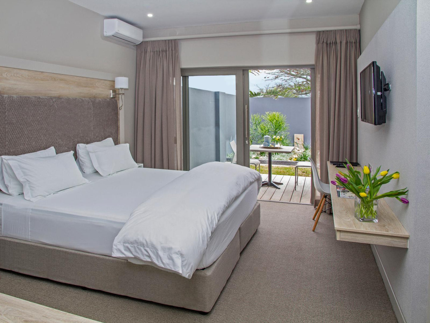 King or Twin Room 2 @ Ocean Bay Guest House