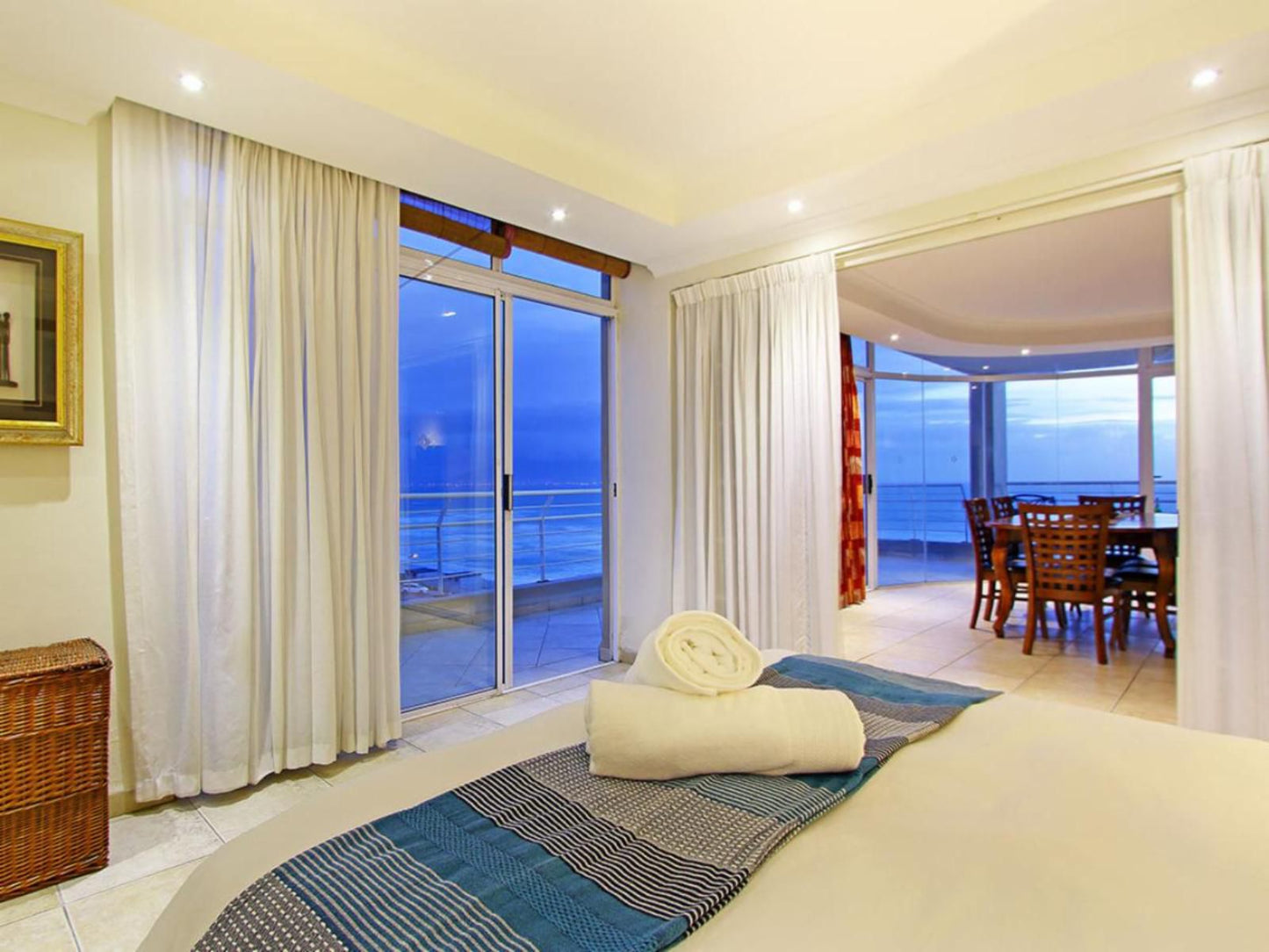 Ocean View C602 By Hostagents Bloubergstrand Blouberg Western Cape South Africa 