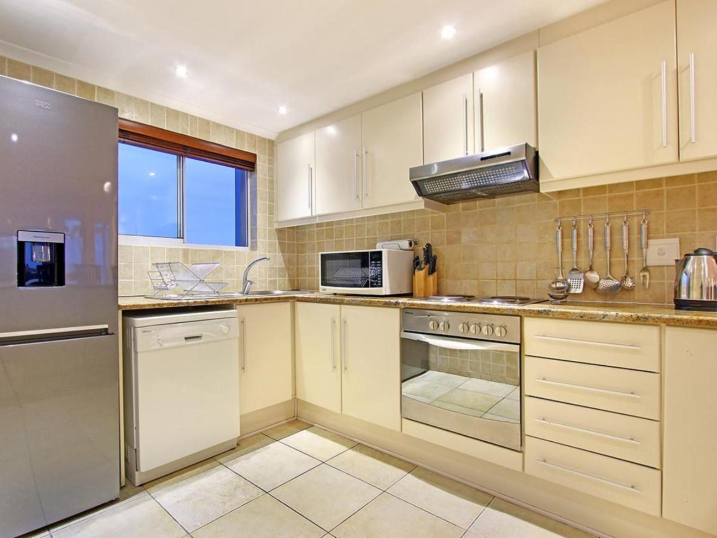 Ocean View C602 By Hostagents Bloubergstrand Blouberg Western Cape South Africa Kitchen