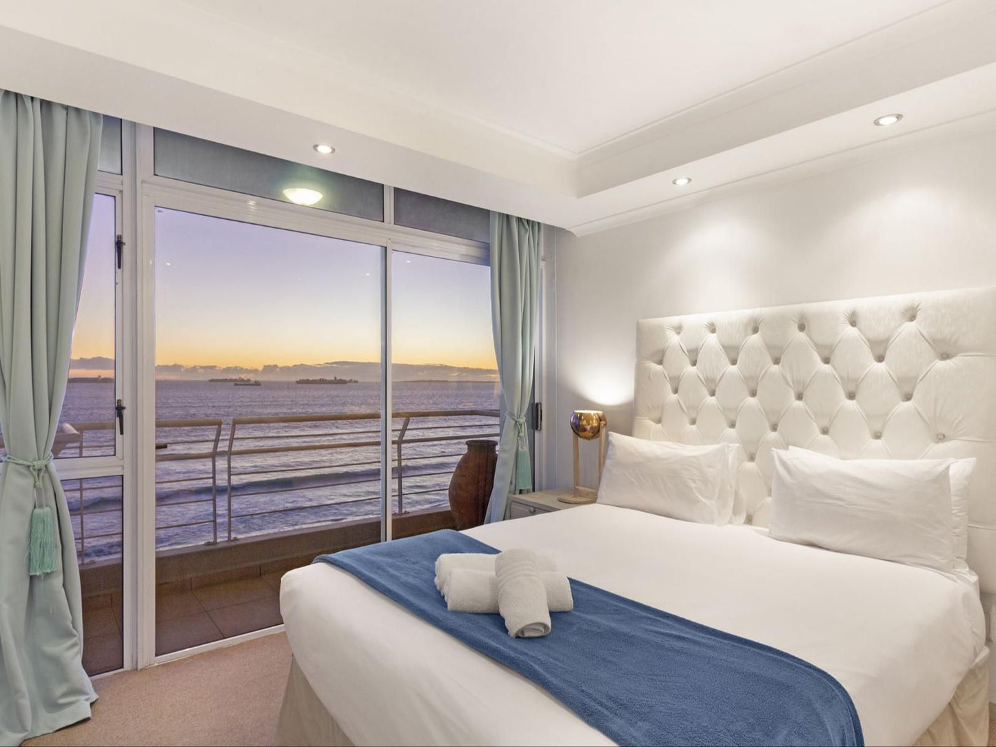 Ocean View C702 By Hostagents Bloubergrant Blouberg Western Cape South Africa Bedroom