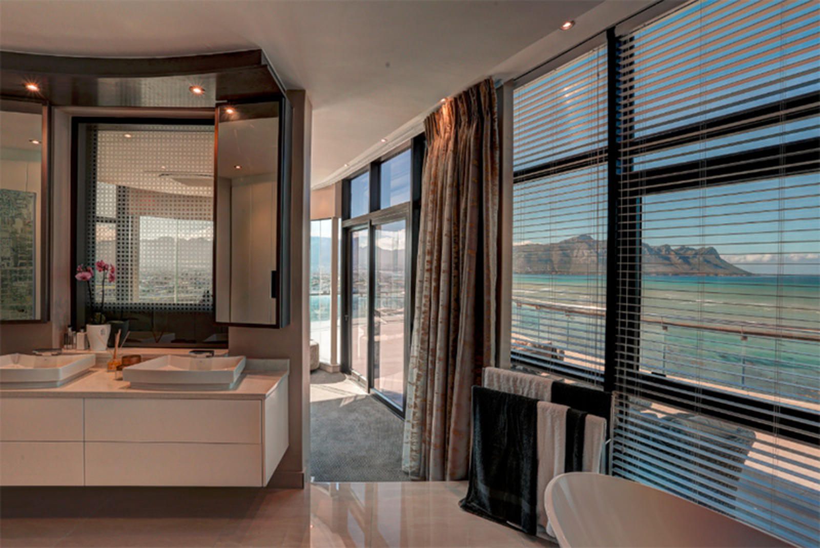 Ocean View Penthouse Van Ryneveld Strand Strand Western Cape South Africa 