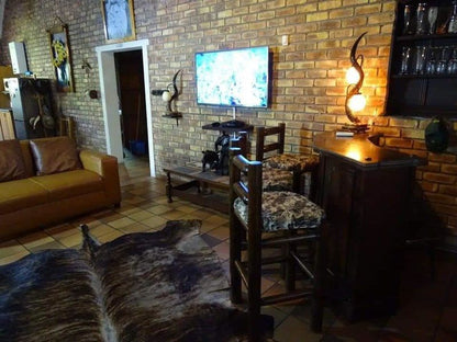 Okwamanje Self Catering Unit Marloth Park Mpumalanga South Africa Living Room