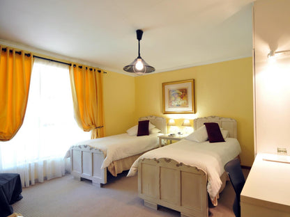 Standard - single beds @ Old Oak Guest House