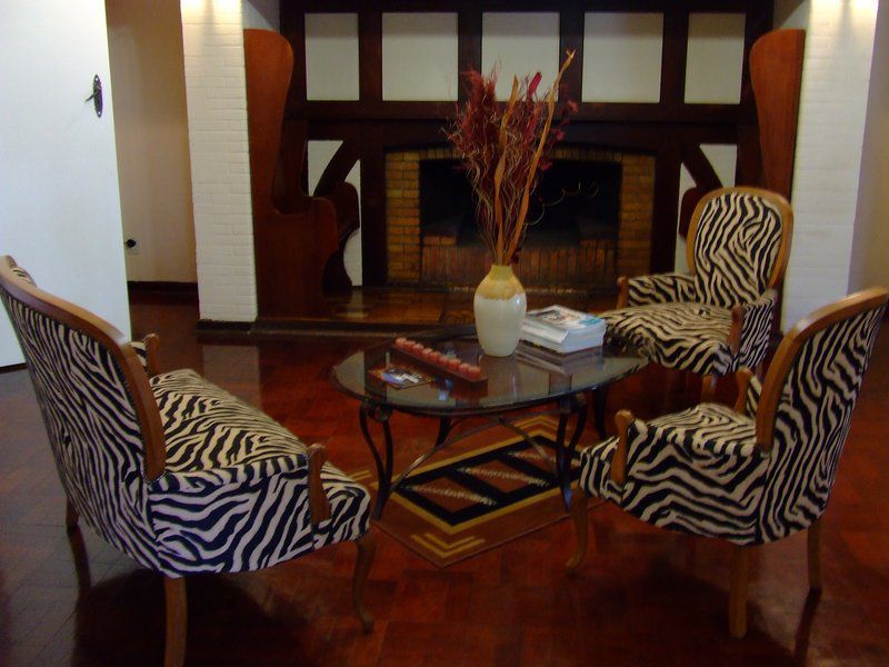 Old Wood Guest House Witbank Emalahleni Mpumalanga South Africa Living Room